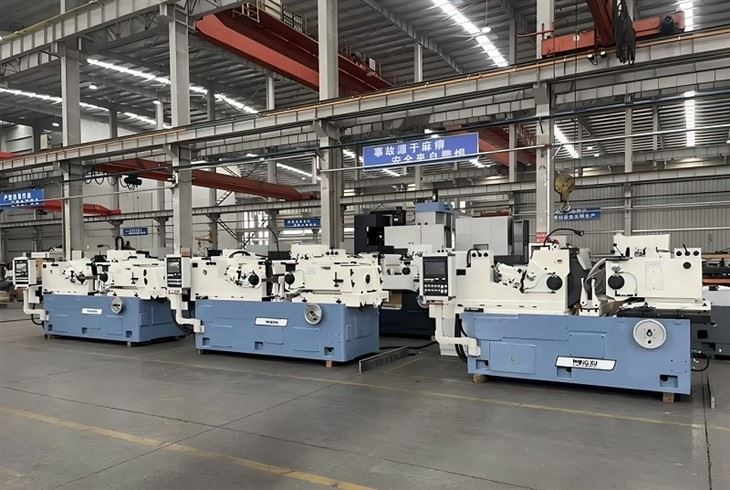 High Precision Centerless Grinding Machine